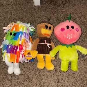 BRAND NEW Set Of 3 Menchies Plushies, including sprinkle, P.B., and Barry